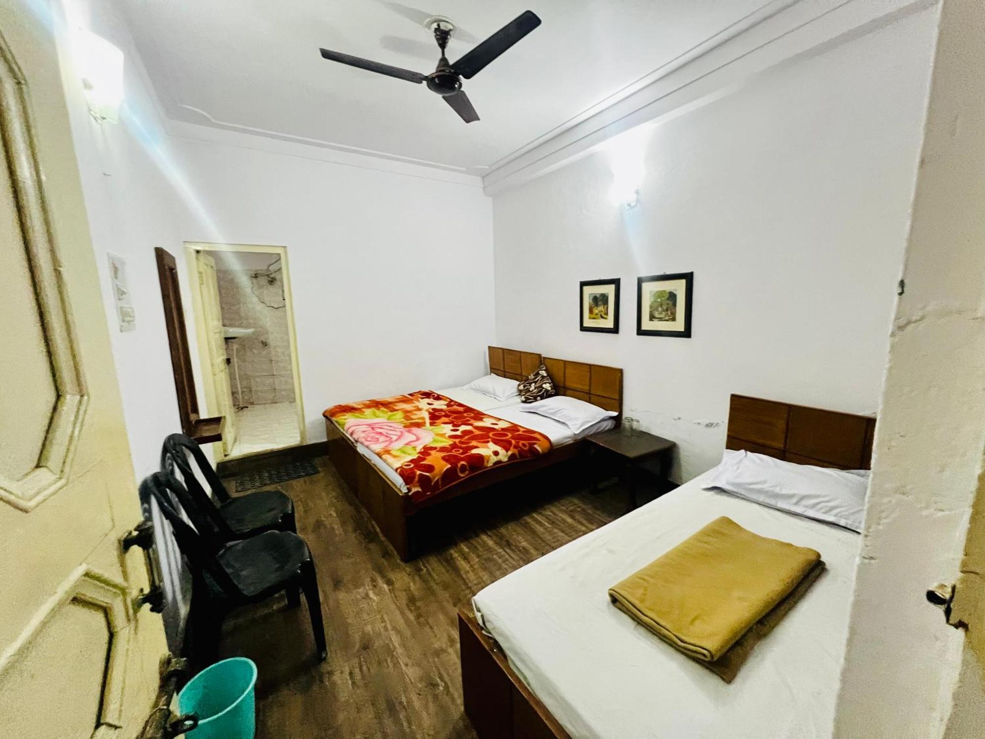 Inder Palace Barkot Exterior foto